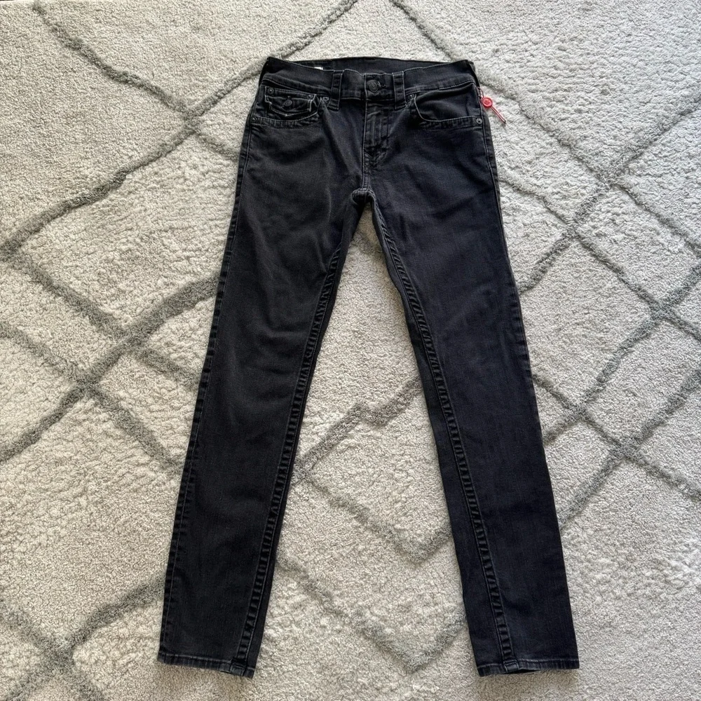 True Religion Rocco relaxed skinny black wash flap pockets 29